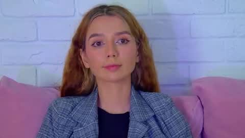 Snapshot of vanessavienne chatting on 7, 2, 2026 VanessaVienne online show from 7, 2, 2026