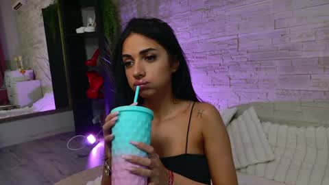 Snapshot of vanessavosss chatting on 23, 5, 2026 Vanessa online show from 23, 5, 2026