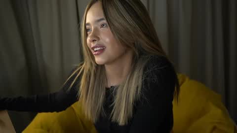 Snapshot of vanesse_ chatting on 21, 3, 2026 Irina online show from 21, 3, 2026