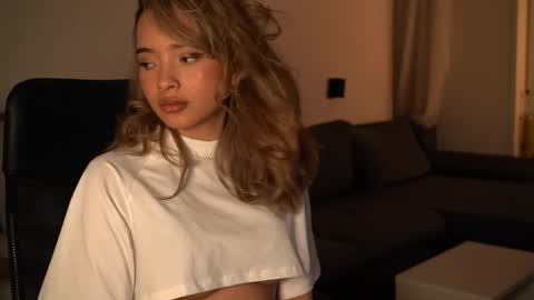 Snapshot of vanesse_ chatting on 3, 4, 2026 Irina online show from 3, 4, 2026