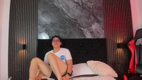 vanilla_hot_ online show from 7, 2, 2025