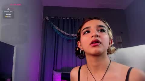 Snapshot of vanillafairy_ chatting on 3, 7, 2026 vanillafairy_ online show from 3, 7, 2026