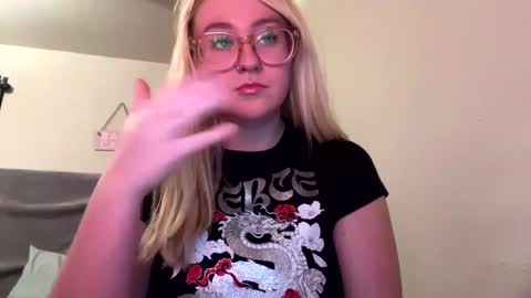 Snapshot of vanillapuddingpie chatting on 23, 1, 2025 vanillapuddingpie online show from 23, 1, 2025