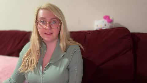 Snapshot of vanillapuddingpie chatting on 28, 1, 2025 vanillapuddingpie online show from 28, 1, 2025