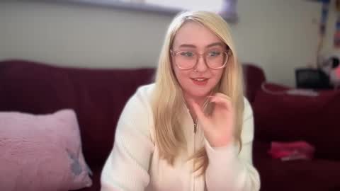 Snapshot of vanillapuddingpie chatting on 16, 2, 2025 vanillapuddingpie online show from 16, 2, 2025