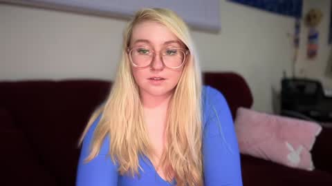 Snapshot of vanillapuddingpie chatting on 26, 2, 2025 vanillapuddingpie online show from 26, 2, 2025