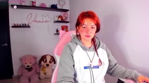 Snapshot of vannessa_shy chatting on 21, 4, 2026 Vanesa online show from 21, 4, 2026