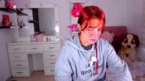 Snapshot of vannessa_shy chatting on 8, 5, 2026 Vanesa online show from 8, 5, 2026