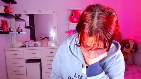 Snapshot of vannessa_shy chatting on 15, 5, 2026 Vanesa online show from 15, 5, 2026