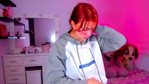 Snapshot of vannessa_shy chatting on 23, 5, 2026 Vanesa online show from 23, 5, 2026
