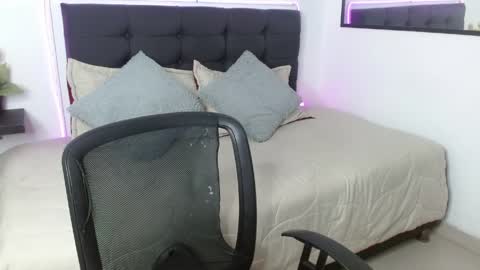 Snapshot of vannesweet_ chatting on 4, 5, 2026 vane online show from 4, 5, 2026