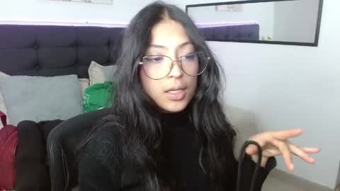 Snapshot of vannesweet_ chatting on 5, 5, 2026 vane online show from 5, 5, 2026