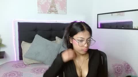 Snapshot of vannesweet_ chatting on 16, 5, 2026 vane online show from 16, 5, 2026