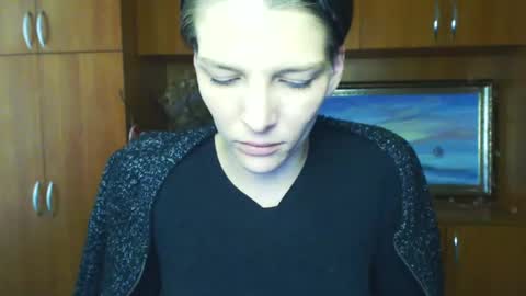 Snapshot of vanrey_ chatting on 5, 3, 2025 Vanessa online show from 5, 3, 2025