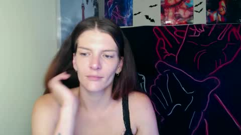 Snapshot of vanrey_ chatting on 21, 9, 2025 Vanessa online show from 21, 9, 2025