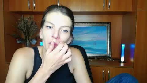 Snapshot of vanrey_ chatting on 23, 9, 2025 Vanessa online show from 23, 9, 2025
