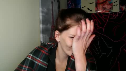 Snapshot of vanrey_ chatting on 26, 9, 2025 Vanessa online show from 26, 9, 2025