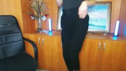 Snapshot of vanrey_ chatting on 5, 10, 2025 Vanessa online show from 5, 10, 2025