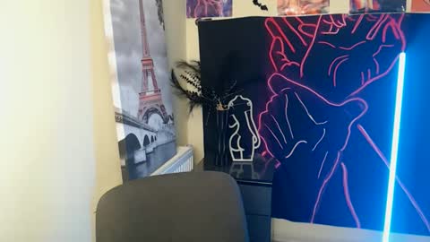 Snapshot of vanrey_ chatting on 11, 10, 2025 Vanessa online show from 11, 10, 2025