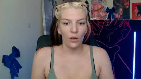 Vanessa online show from 5, 4, 2026