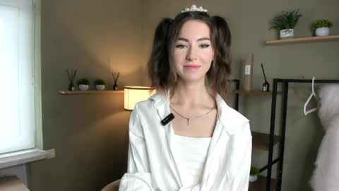 Snapshot of vanvanvibe chatting on 23, 4, 2026 Charline online show from 23, 4, 2026