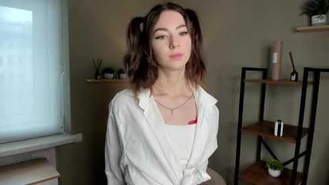 Snapshot of vanvanvibe chatting on 27, 4, 2026 Charline online show from 27, 4, 2026