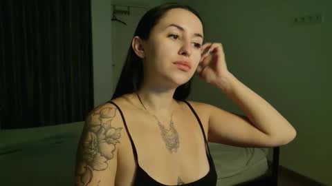 Snapshot of vaolietkat chatting on 27, 9, 2025 vaolietkat online show from 27, 9, 2025