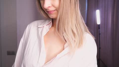 Heeeeey Im Hanna the art of tease  online show from 9, 2, 2025