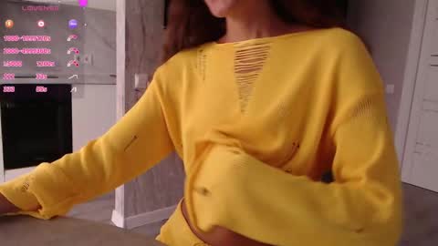 Snapshot of varonica_caprii chatting on 16, 9, 2025 Varonica Caprii Online this week Monday Tuesday Thursday Friday online show from 16, 9, 2025