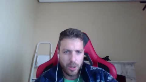 Snapshot of vascorro20 chatting on 5, 1, 2025 vascorro20 online show from 5, 1, 2025