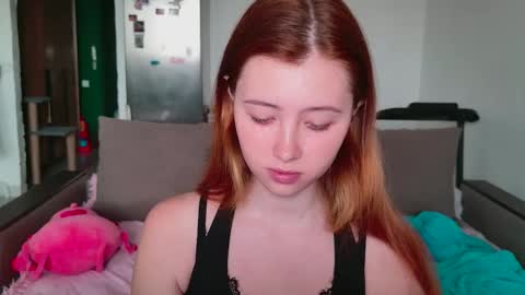 Snapshot of vasilisa_lik chatting on 28, 9, 2025 Vasilisa lik online show from 28, 9, 2025