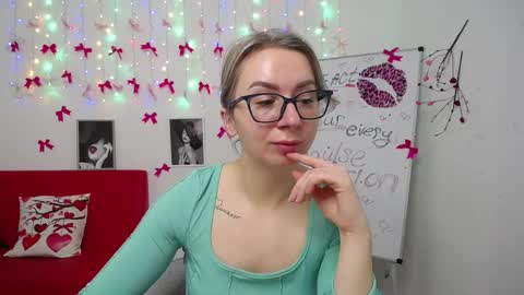 Snapshot of vasilisasii chatting on 8, 3, 2026 Vasilisa online show from 8, 3, 2026