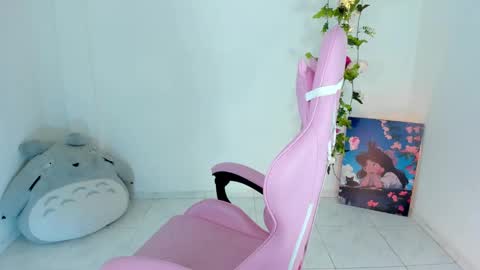 vaura222 online show from 8, 12, 2024