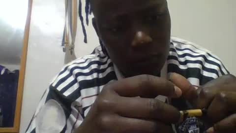 Snapshot of vee_tommy chatting on 16, 7, 2026 Vee tommy online show from 16, 7, 2026