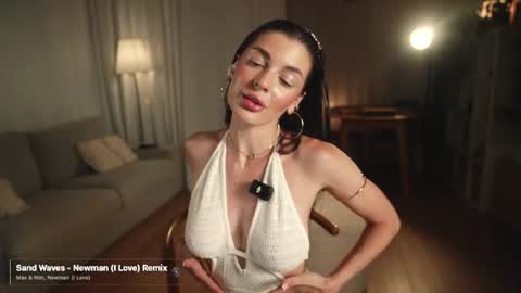 Snapshot of velavelle chatting on 4, 8, 2026 Try to unlock online show from 4, 8, 2026