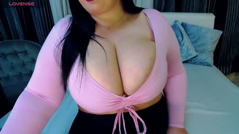 Snapshot of velerywow chatting on 20, 12, 2024 VeleryWOW online show from 20, 12, 2024