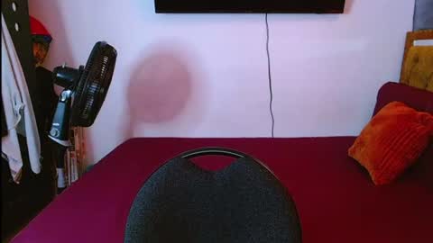 Snapshot of velk_hot1 chatting on 24, 6, 2026 velk_hot1 online show from 24, 6, 2026