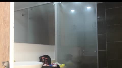 veluna_ online show from 27, 7, 2026