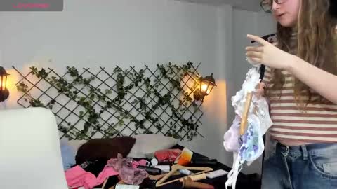 Snapshot of velvet__moon chatting on 13, 3, 2026 Sophi online show from 13, 3, 2026