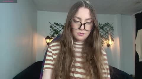 Snapshot of velvet__moon chatting on 6, 4, 2026 Sophi online show from 6, 4, 2026