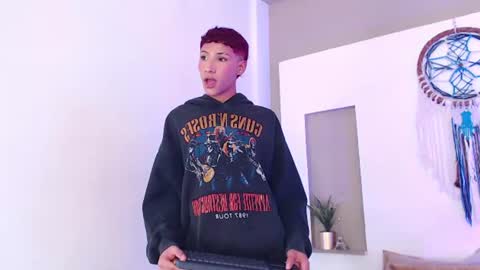 Snapshot of velvet_an chatting on 22, 6, 2026 An online show from 22, 6, 2026