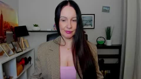 Snapshot of velvet_jasmine chatting on 27, 10, 2025 Jasmine online show from 27, 10, 2025