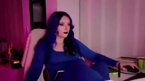 Snapshot of velvet_siren chatting on 3, 4, 2026 Violet online show from 3, 4, 2026