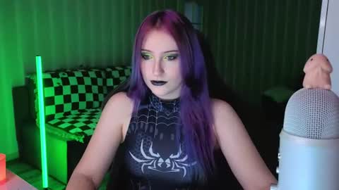 Snapshot of velvet_siren chatting on 14, 7, 2026 Violet online show from 14, 7, 2026