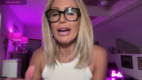 VelvetBarbie online show from 18, 1, 2025