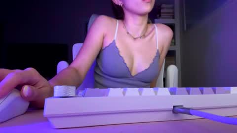 velvetfoxie online show from 18, 6, 2026