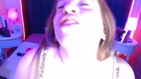 Snapshot of velvett_blonde chatting on 6, 6, 2026 vale online show from 6, 6, 2026