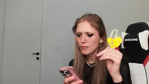 VelvetTGirl online show from 8, 2, 2026