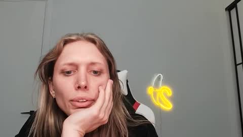 VelvetTGirl online show from 8, 2, 2026