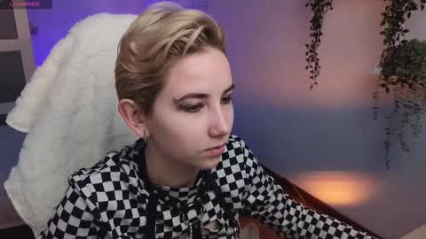 CLEOshort hair  TIna long hair  online show from 9, 2, 2025